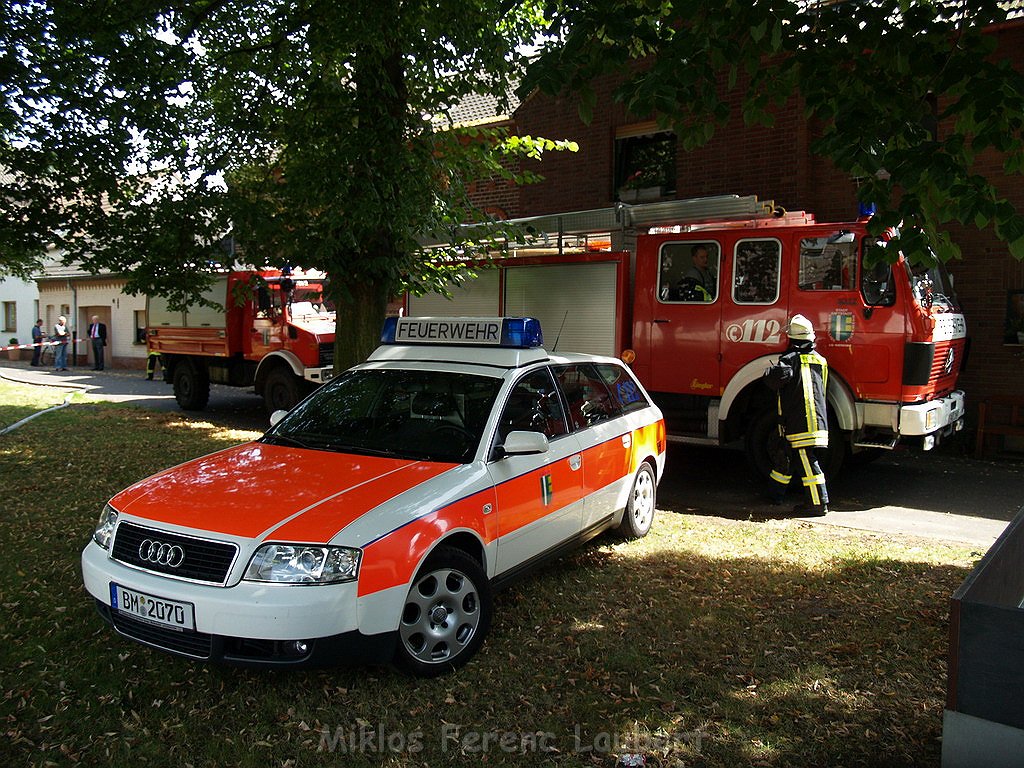 Detonation im Haus Erftstadt Dirmertsheim Brueckenstr P534.JPG